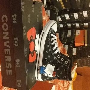 Converse hello Kitty Hi top sneakers